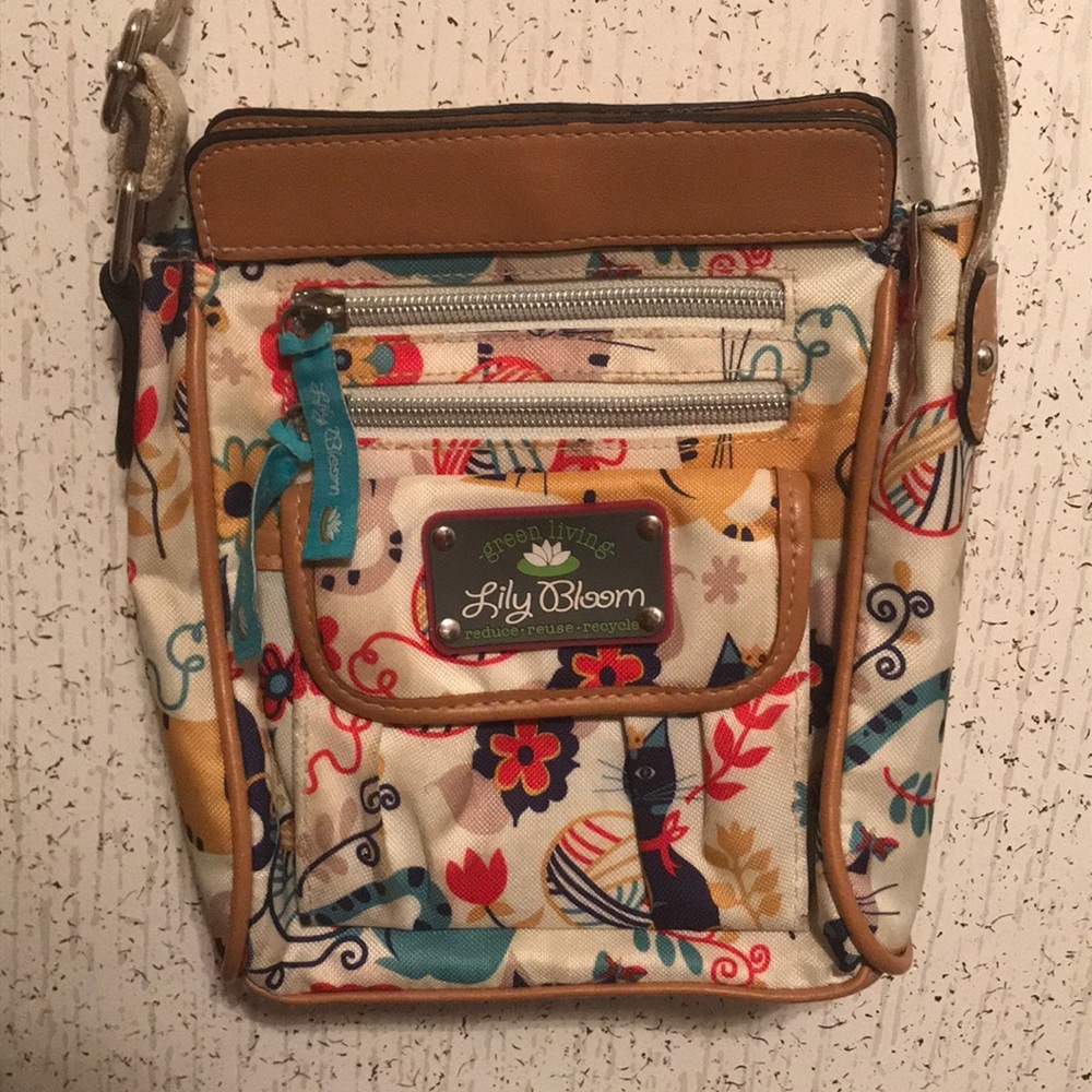 A Lilly Bloom Purse
